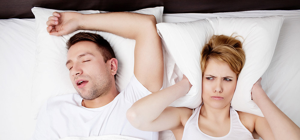 Lui russa e lei non dorme